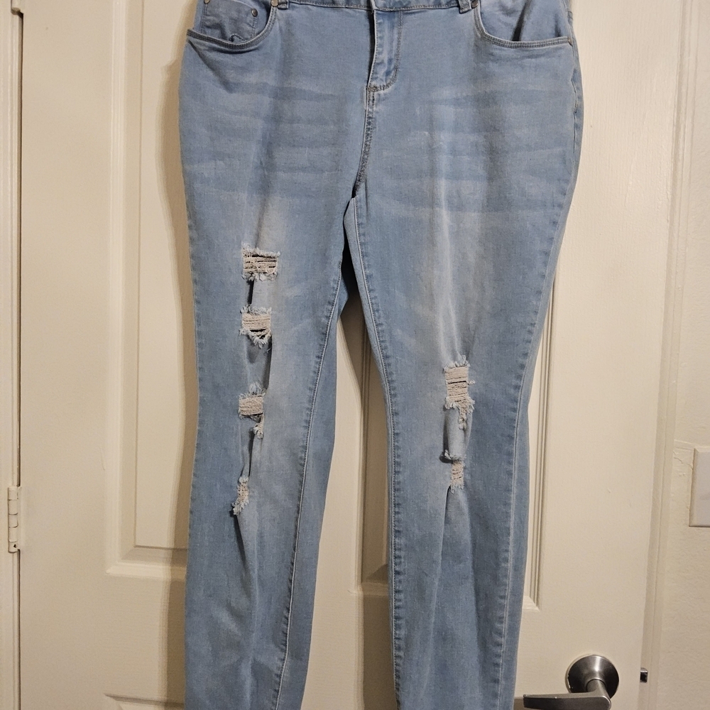 Eighty Eight Blue Skinny Jeans with Distressed Style